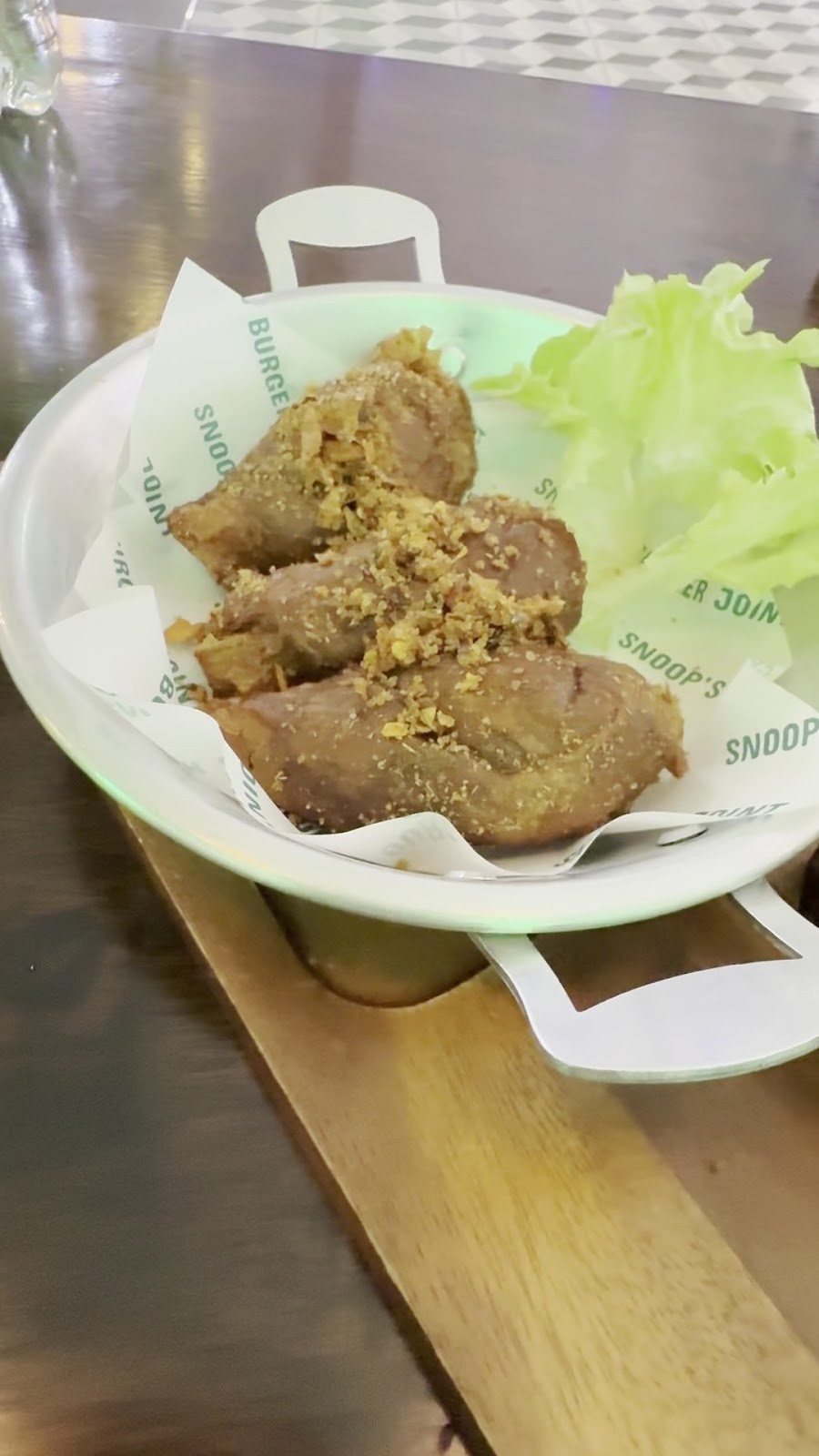Snoop's Joint: food & drinks