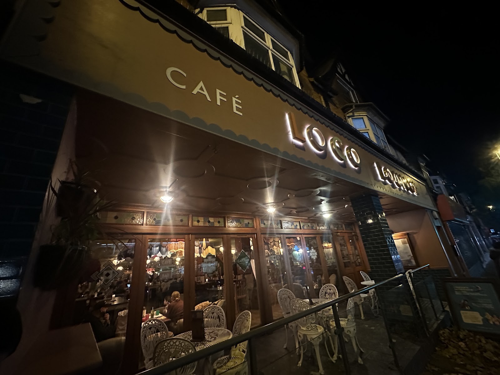 Loco Lounge: the place