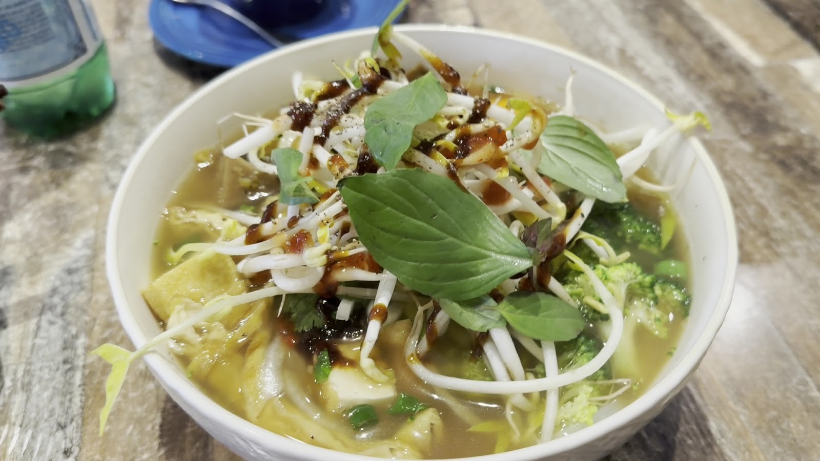 Olivia Spring Cafe: food & drinks