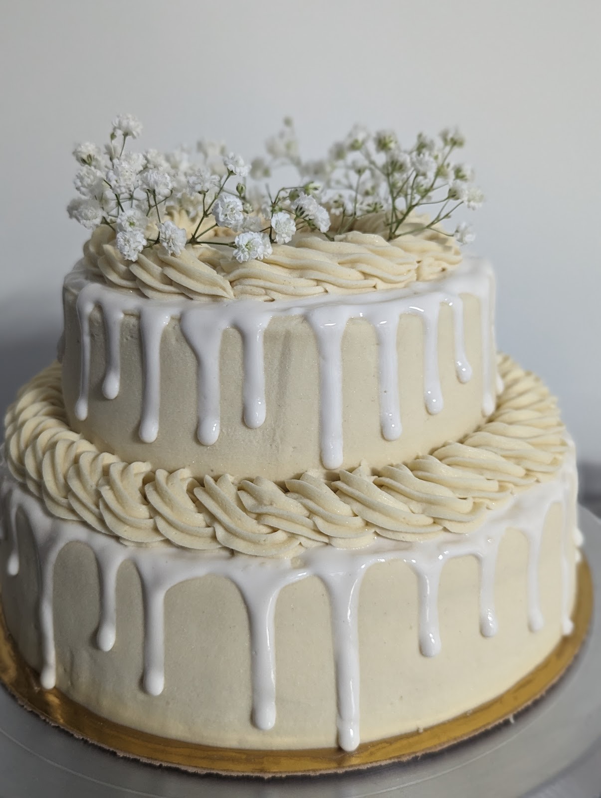 Glossy cakes: food & drinks