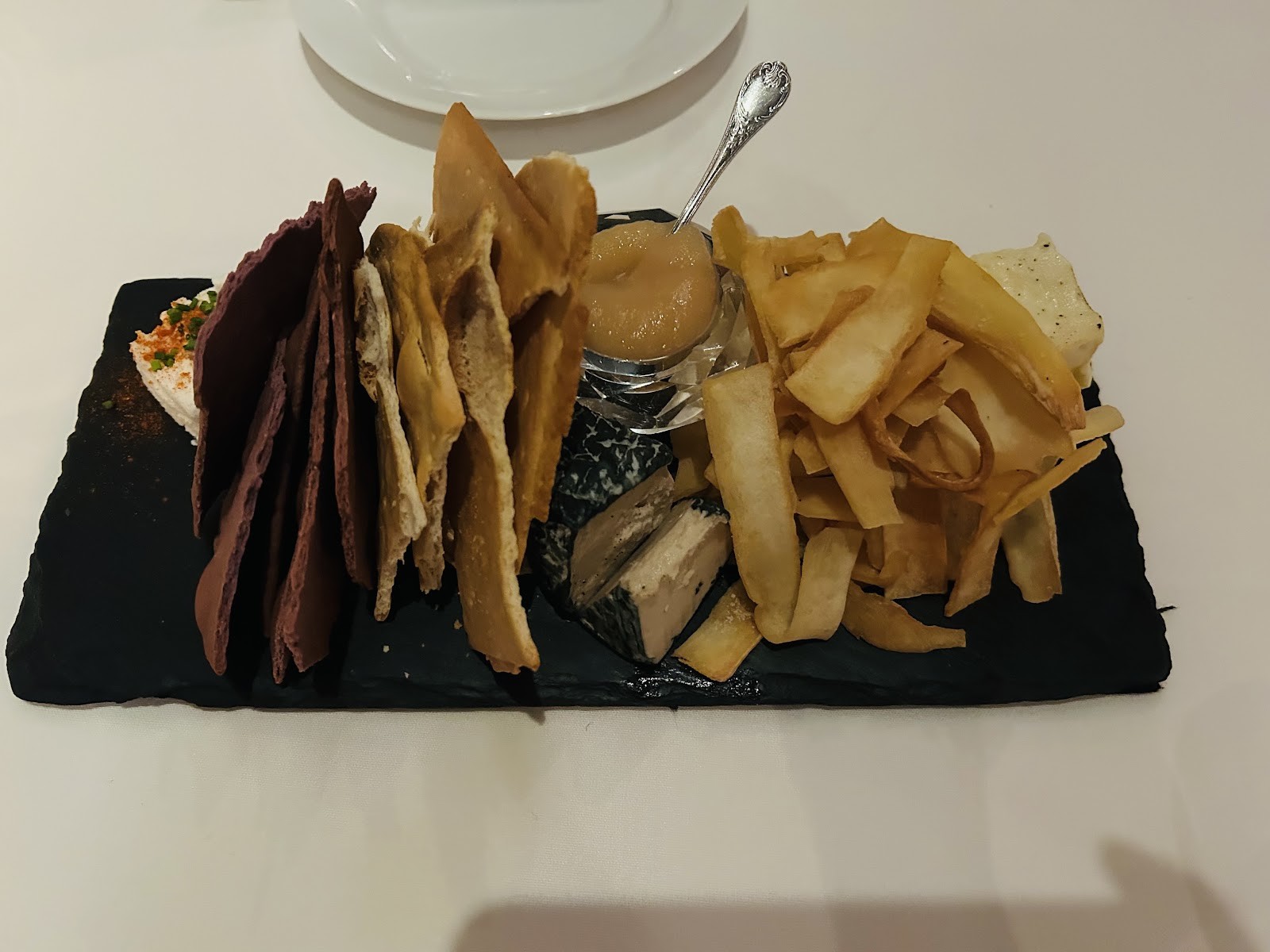 Elizabeth's: food & drinks