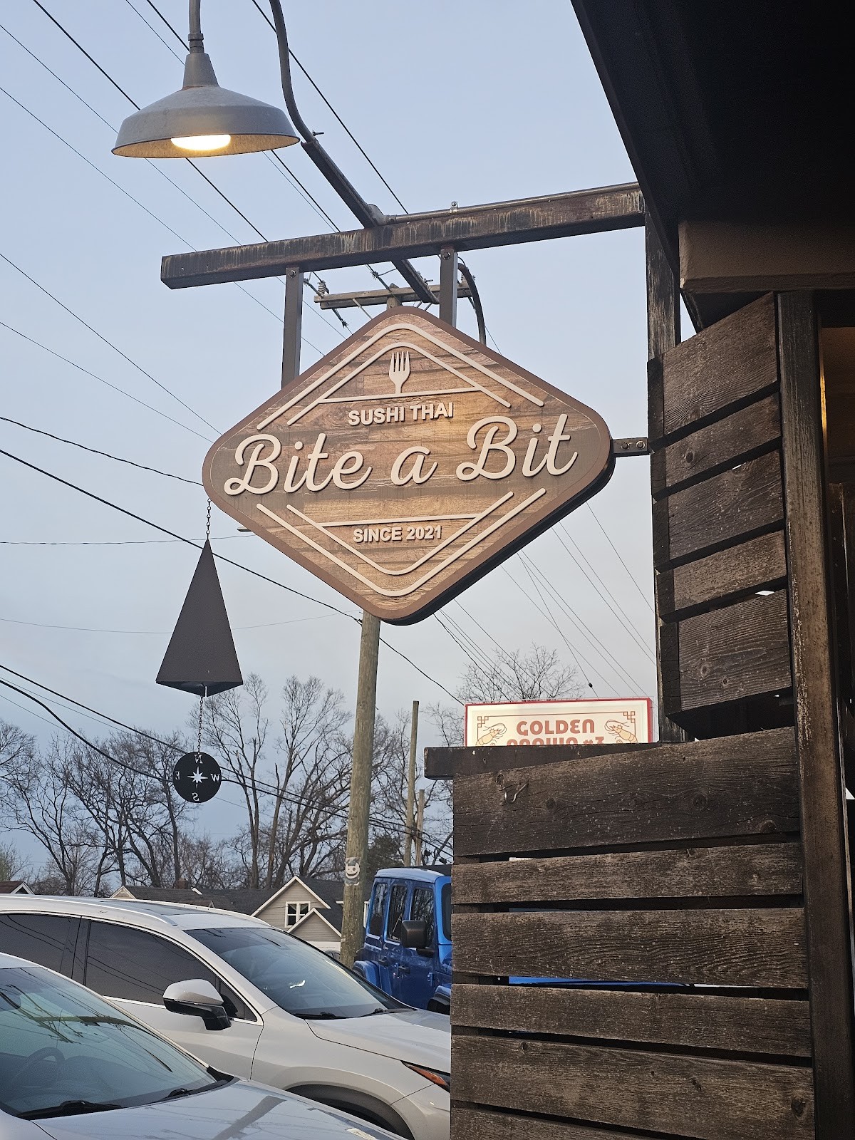 Bite a Bit Thai & Sushi: the place