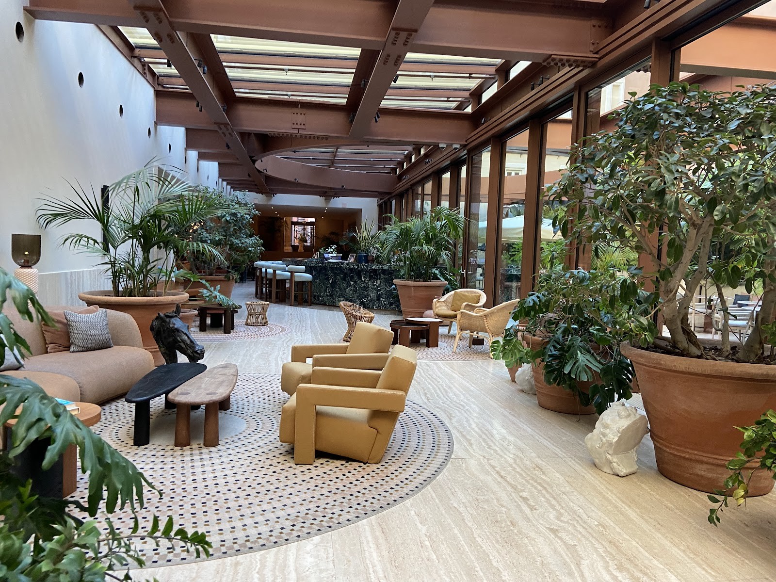 Bivium: the place