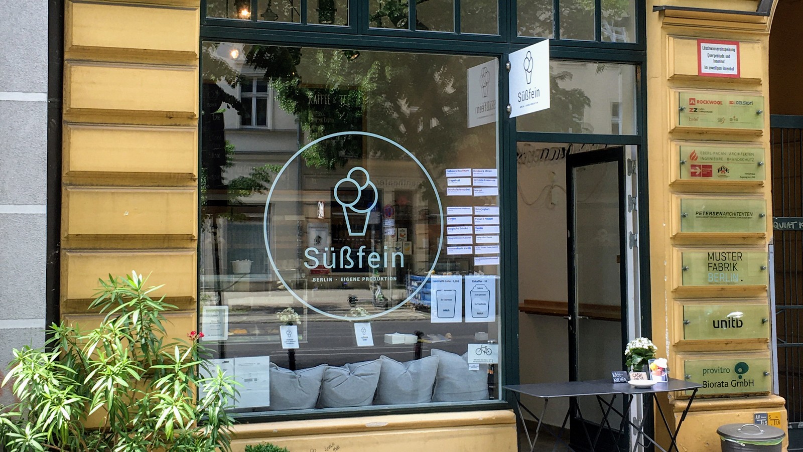 Süßfein Brunnenstraße: the place