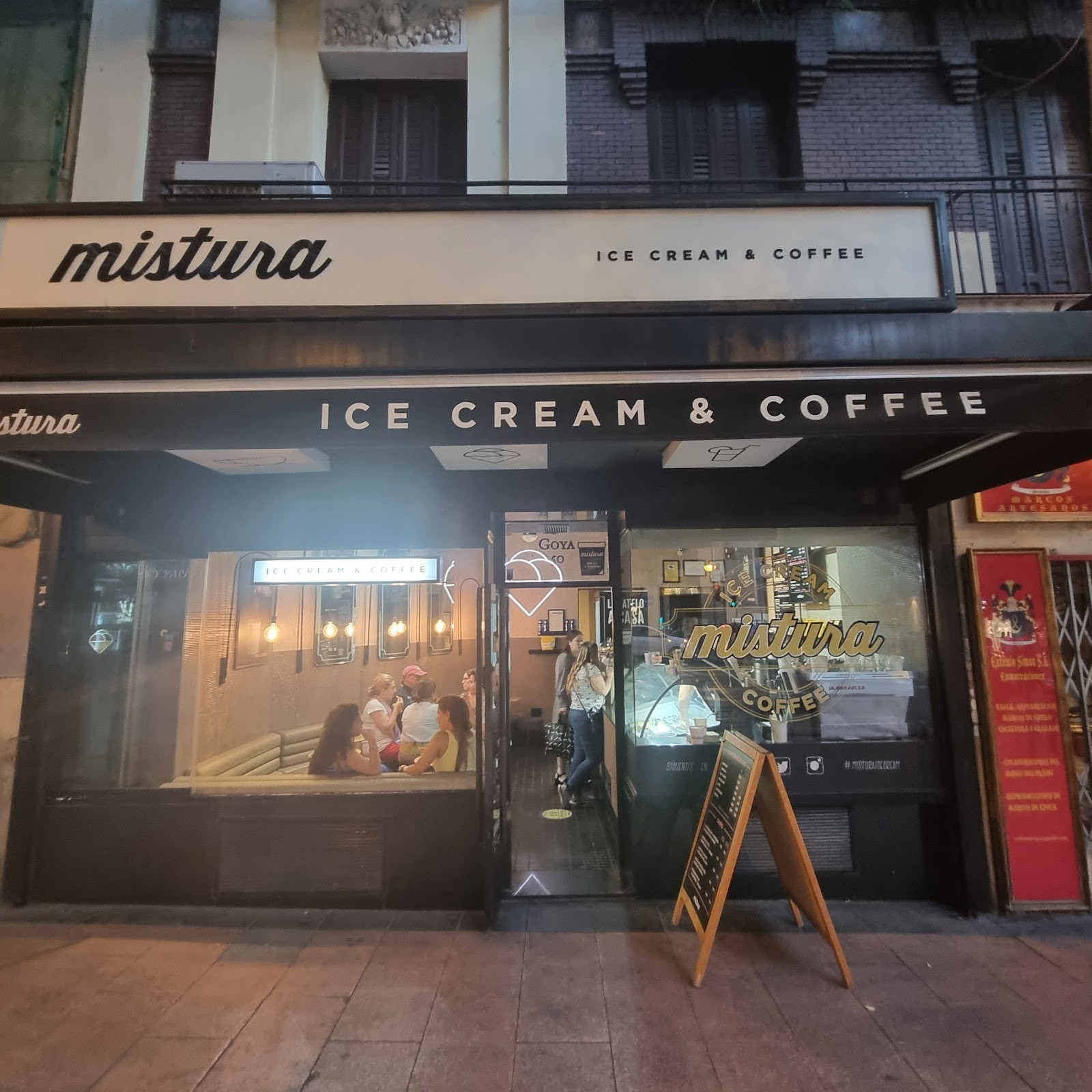 Mistura Ice Cream: the place