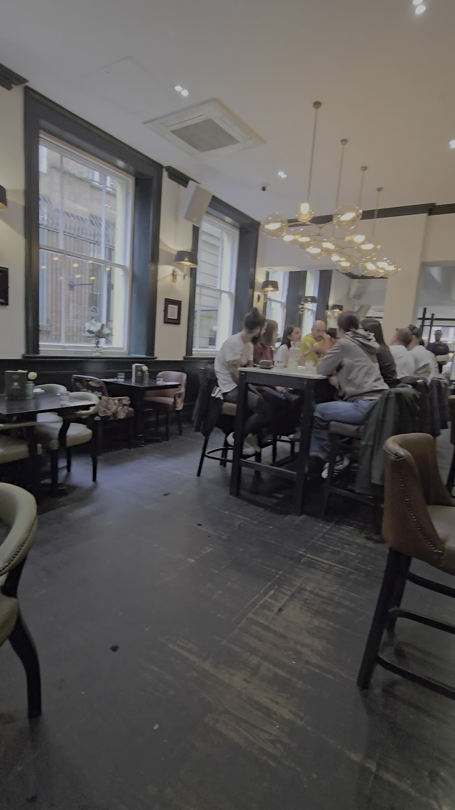 Castle St Townhouse: the place