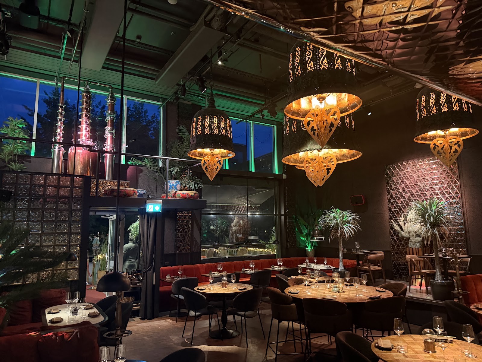 Copper Club - Gin Bar & Asian Bistro: the place