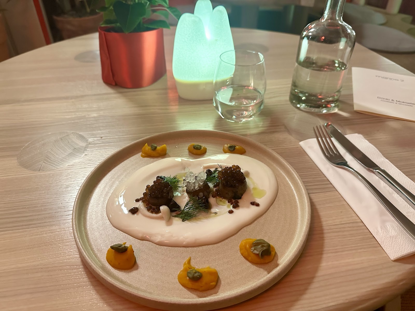 Manna 2 - restauracja wegańska: food & drinks