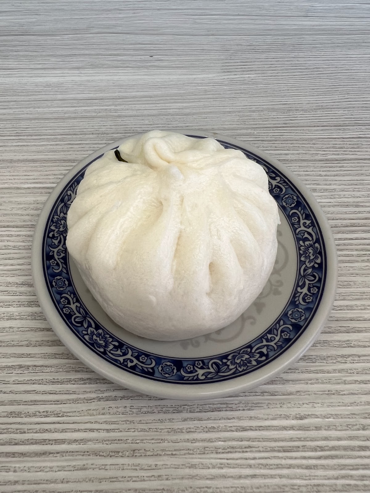 Xuelihong Vegetarian Dim Sum 雪裏紅素食點心 永春店: food & drinks