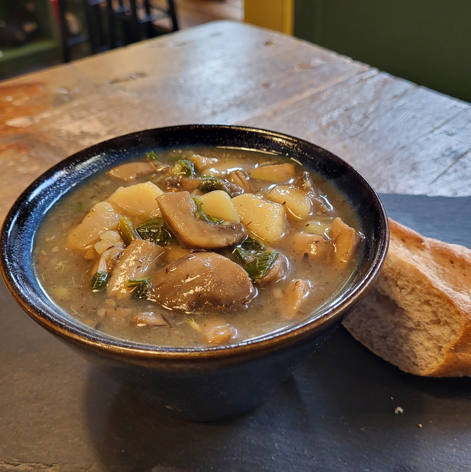 Curran Geal: food & drinks