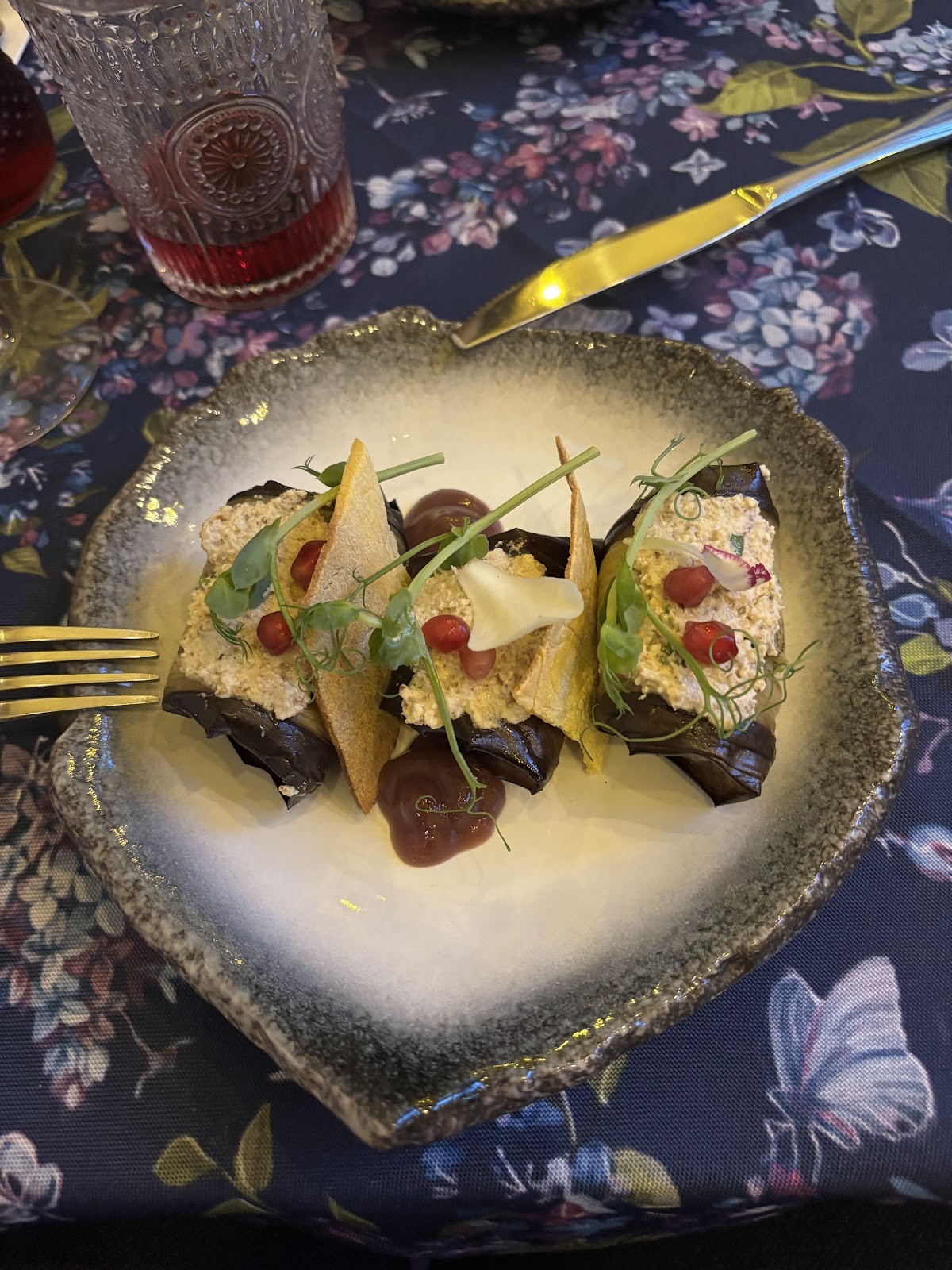 Nesi's home kitchen: food & drinks
