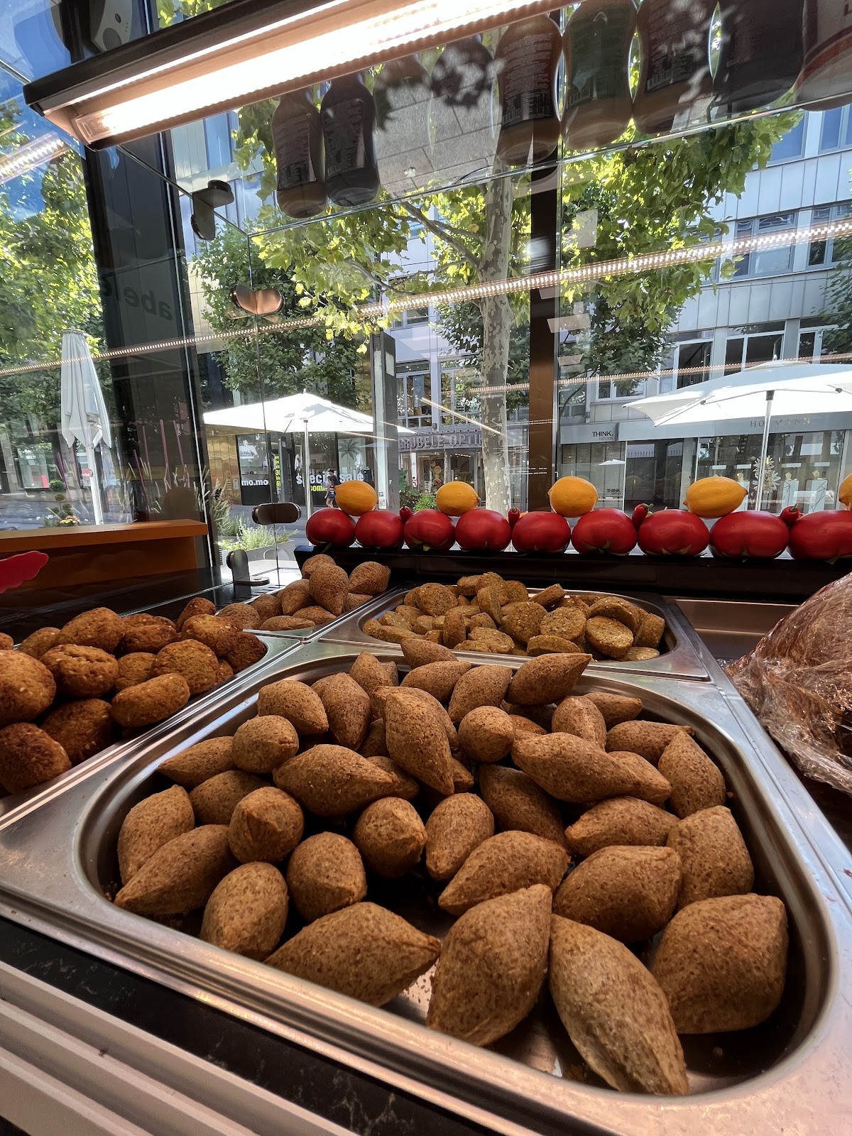 Çiğköftem: food & drinks