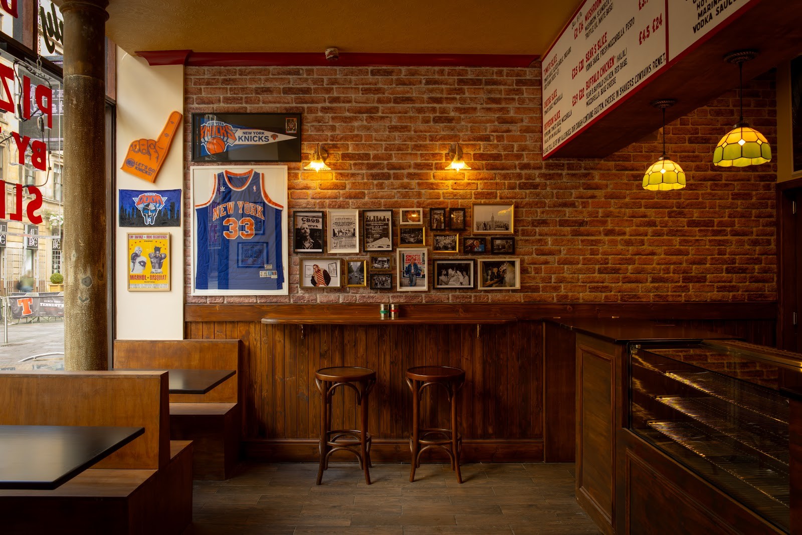 Sear's Pizza: the place