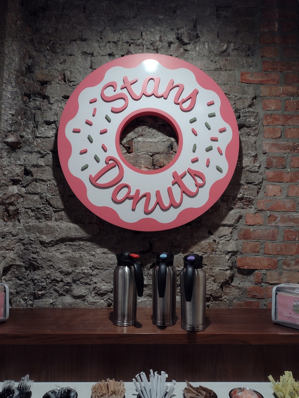 Stan's Donuts & Coffee: the place