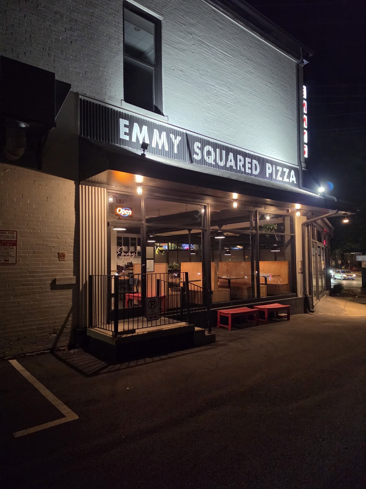 Emmy Squared Pizza: East Nashville: the place