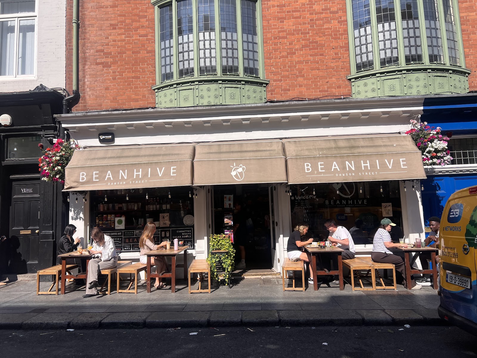 Beanhive Coffee Dawson Street: the place