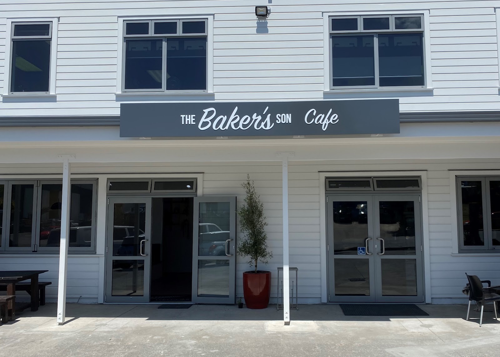 The Baker's Son Cafe: the place