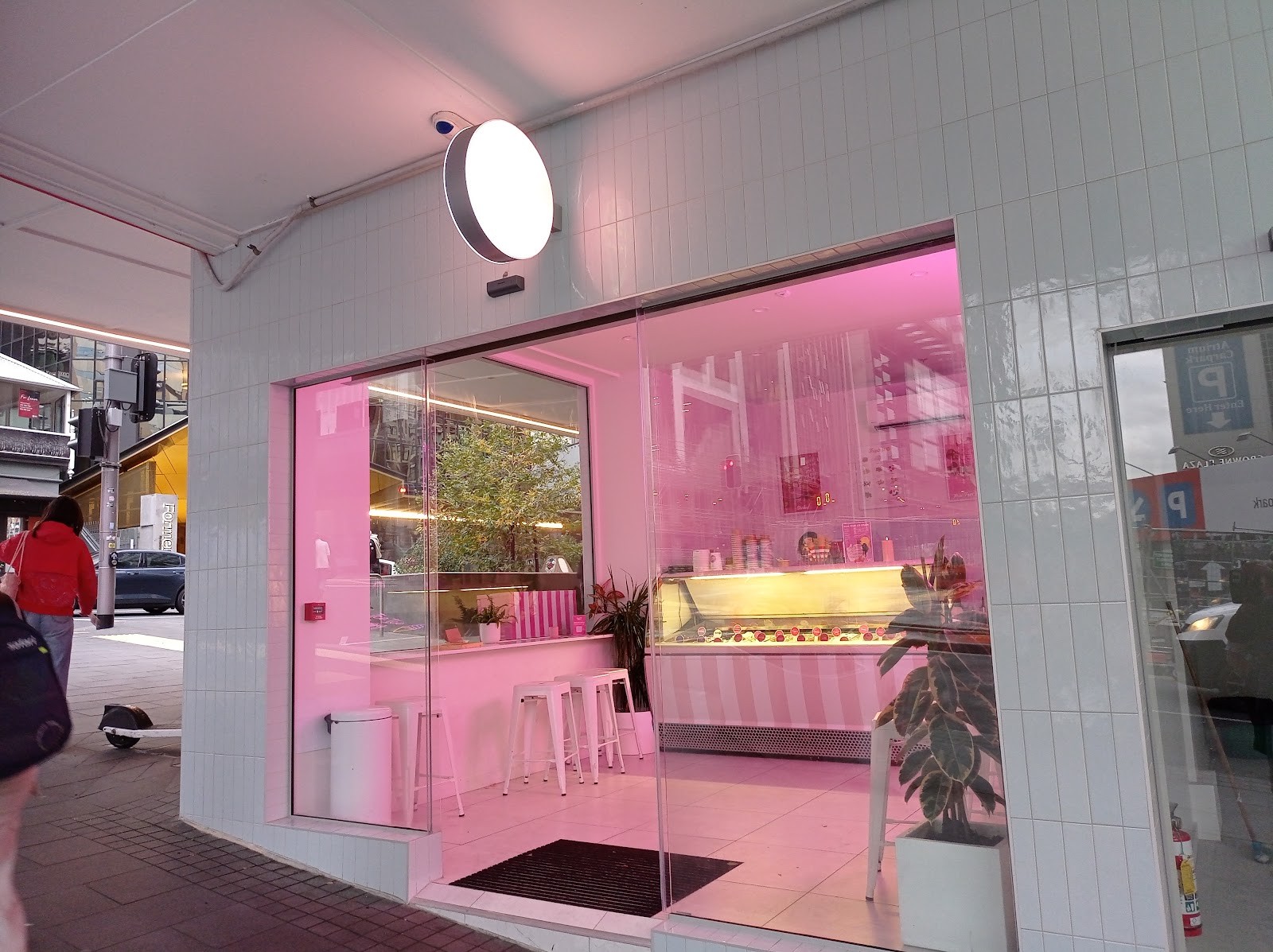 Scrunchy Millers Real Fruit Ice Cream & Gelato Auckland City: the place