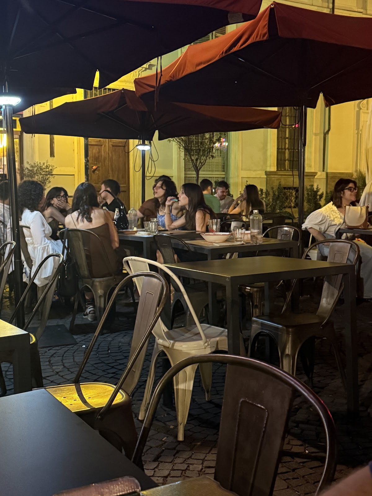 Fradiavolo Pizzeria - Torino Piazza Carlina: the place