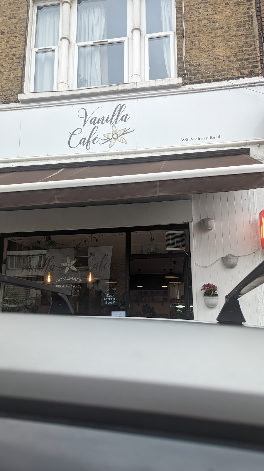 Vanilla Café: the place
