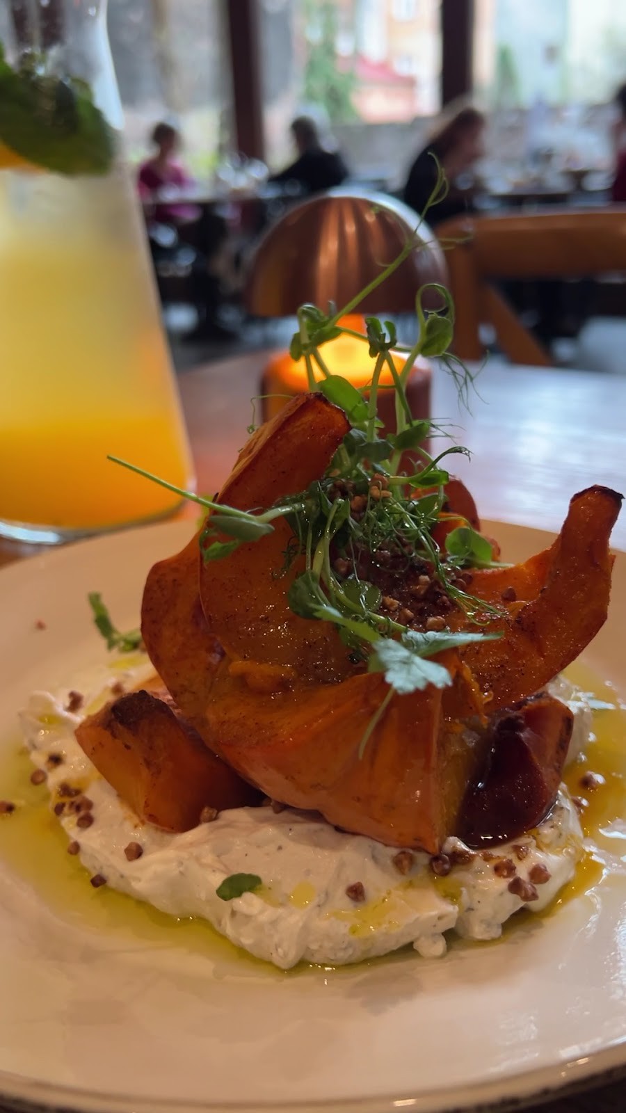 Dynia Resto Bar: food & drinks