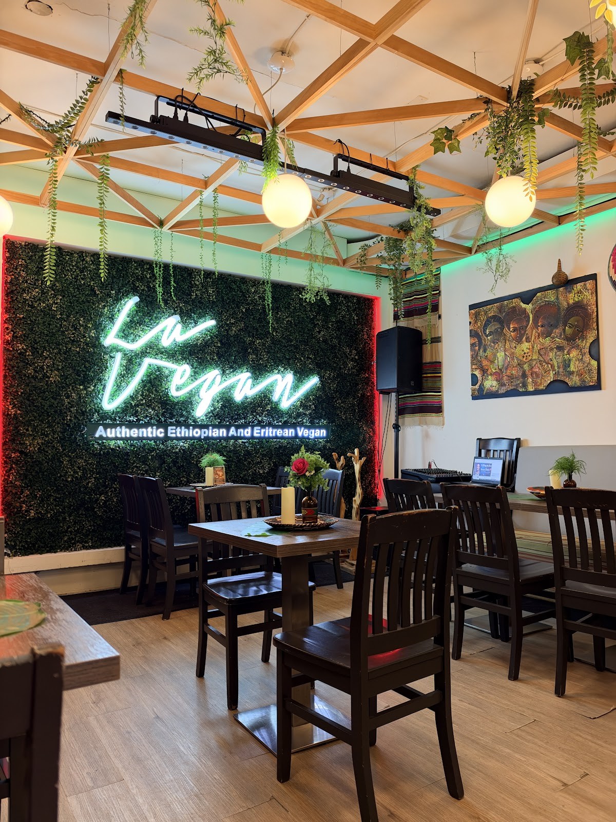 La Vegan Ethiopian & Eritrean Vegan Cuisine: the place