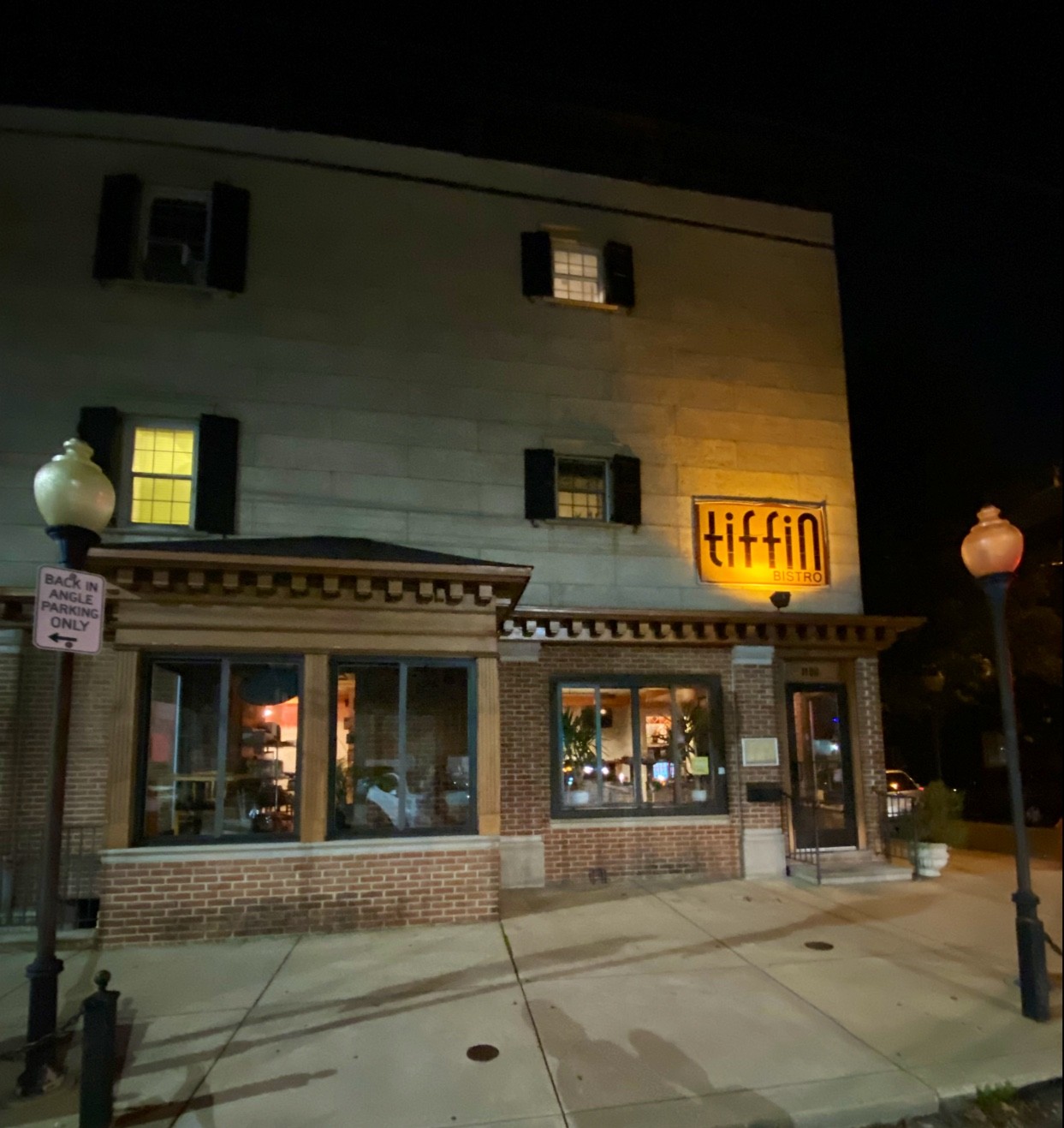 Tiffin Indian Cuisine South Philadelphia: the place