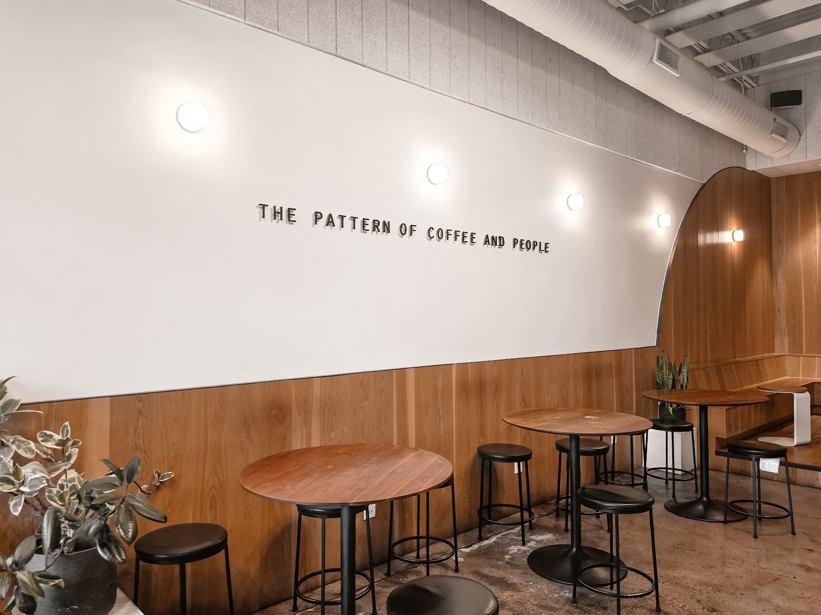 Houndstooth Coffee: the place