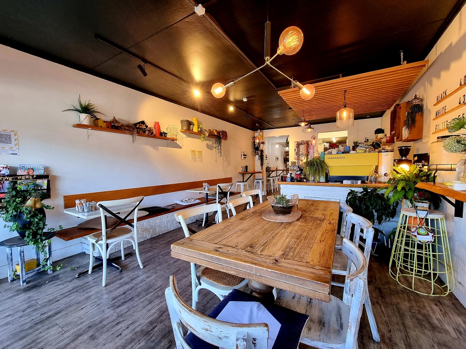 Kara Café: the place