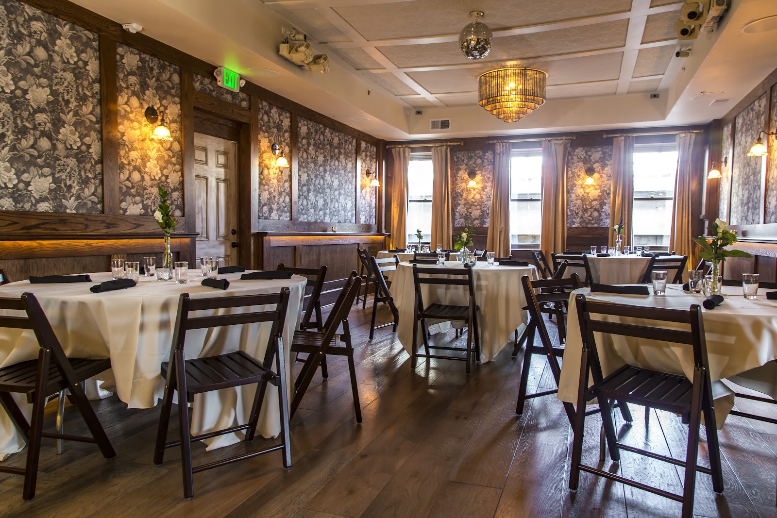 Front Street Cafe: the place