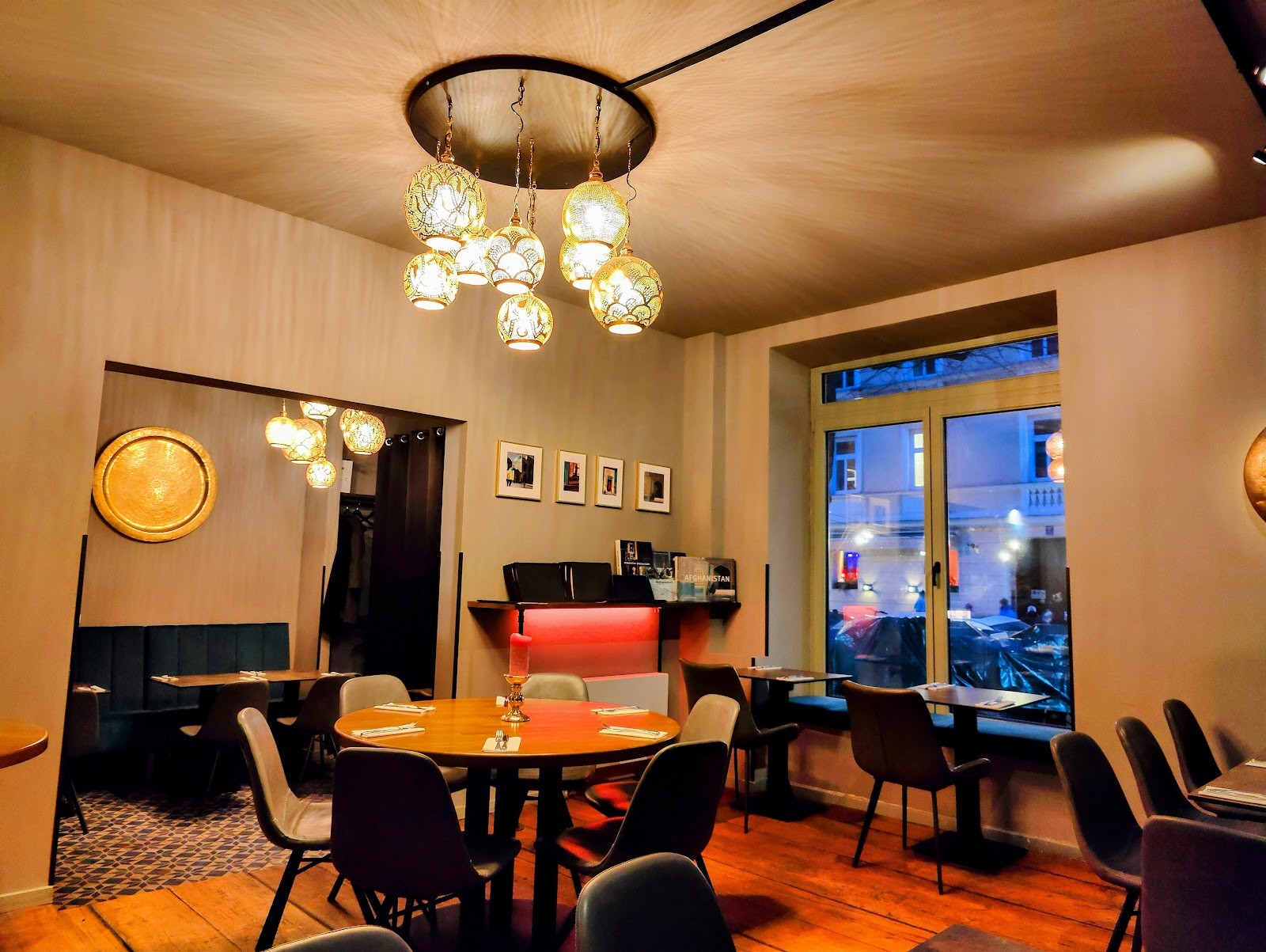 Chopan Schwabing: the place