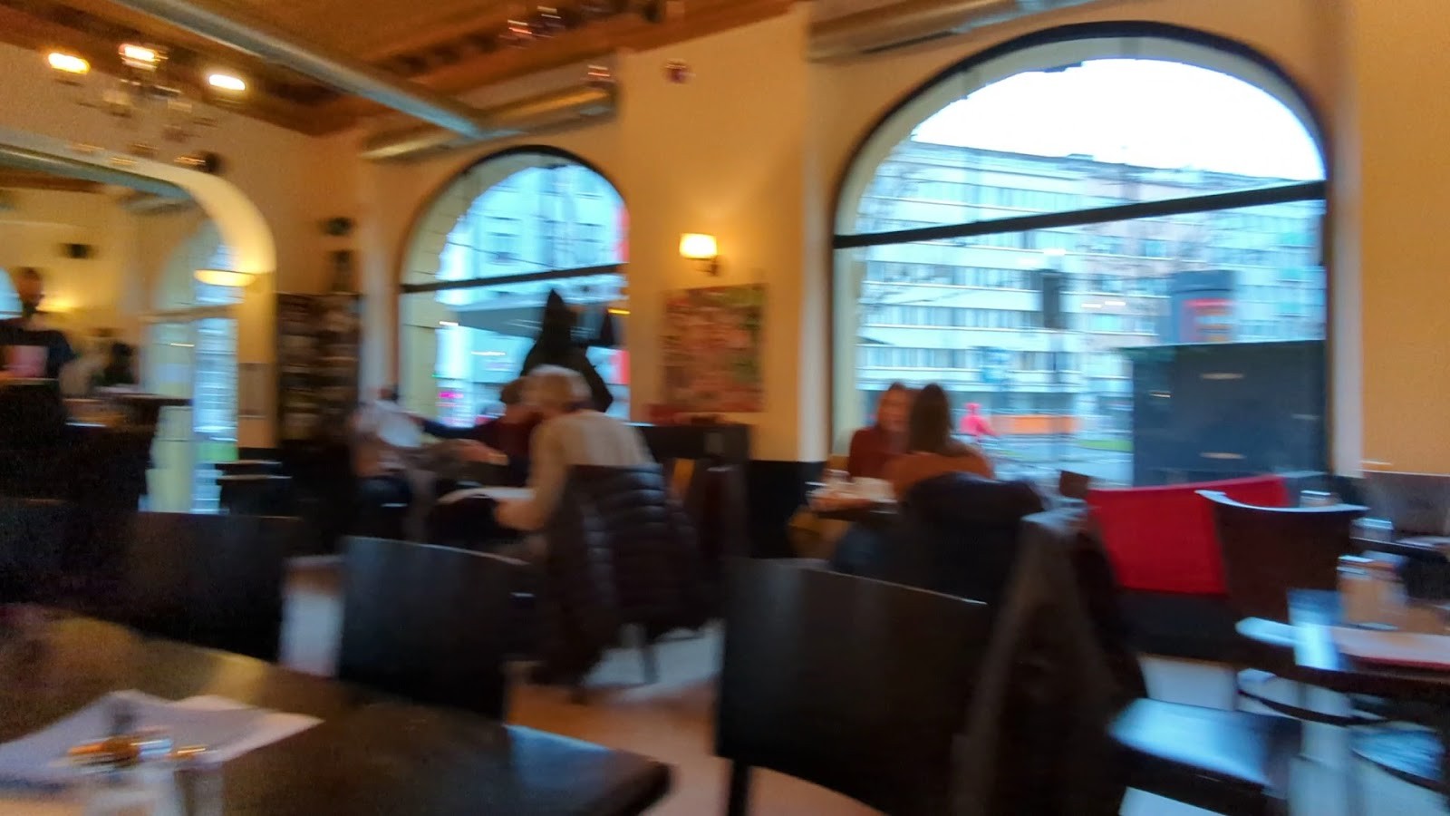 Café Schmitz: the place