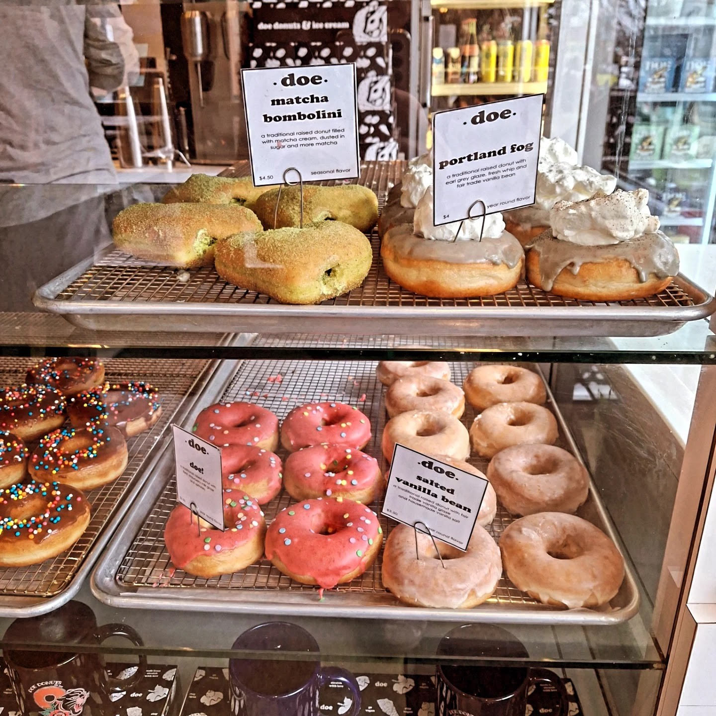 Doe Donuts + Ice Cream: food & drinks