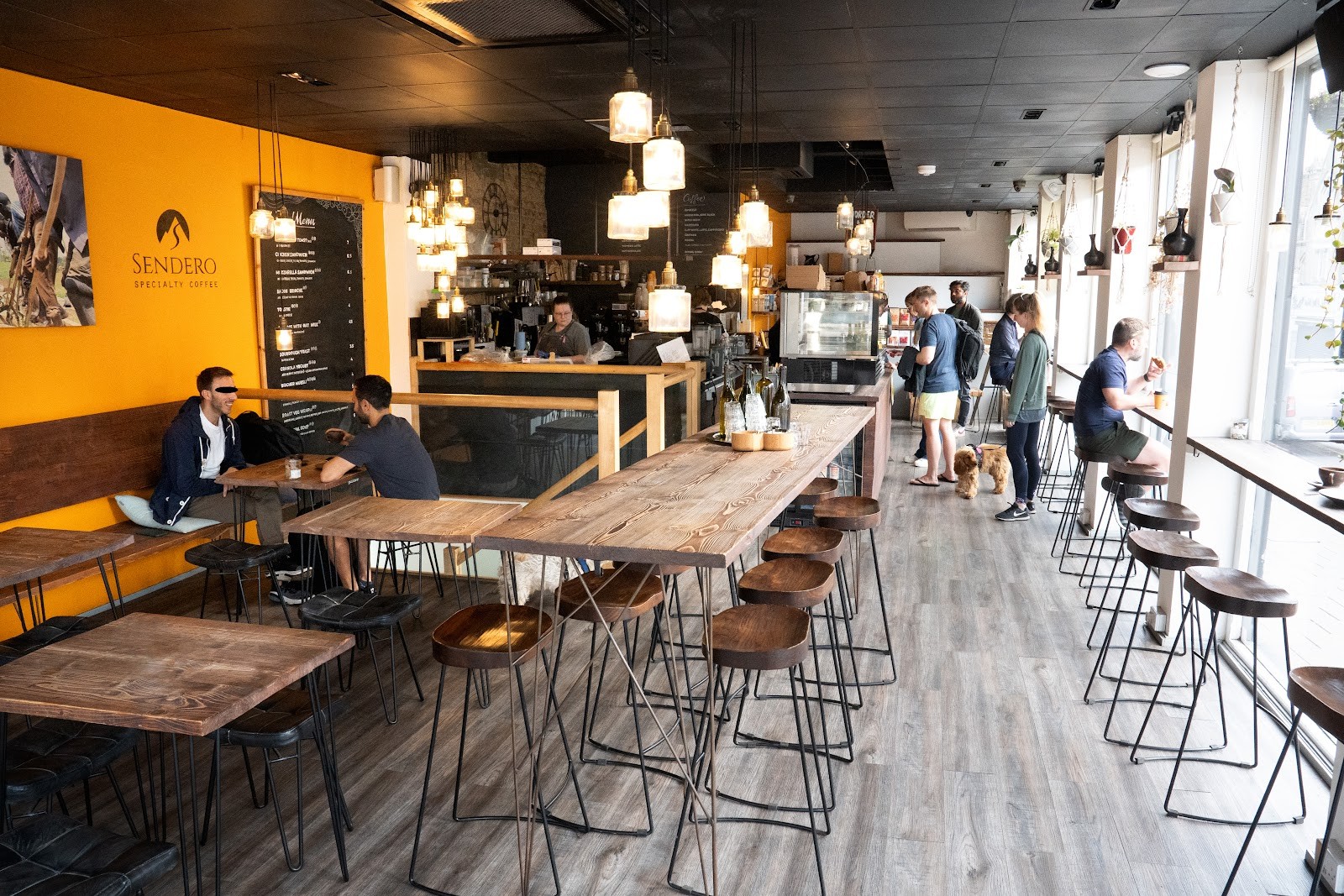 Sendero Specialty Coffee: the place
