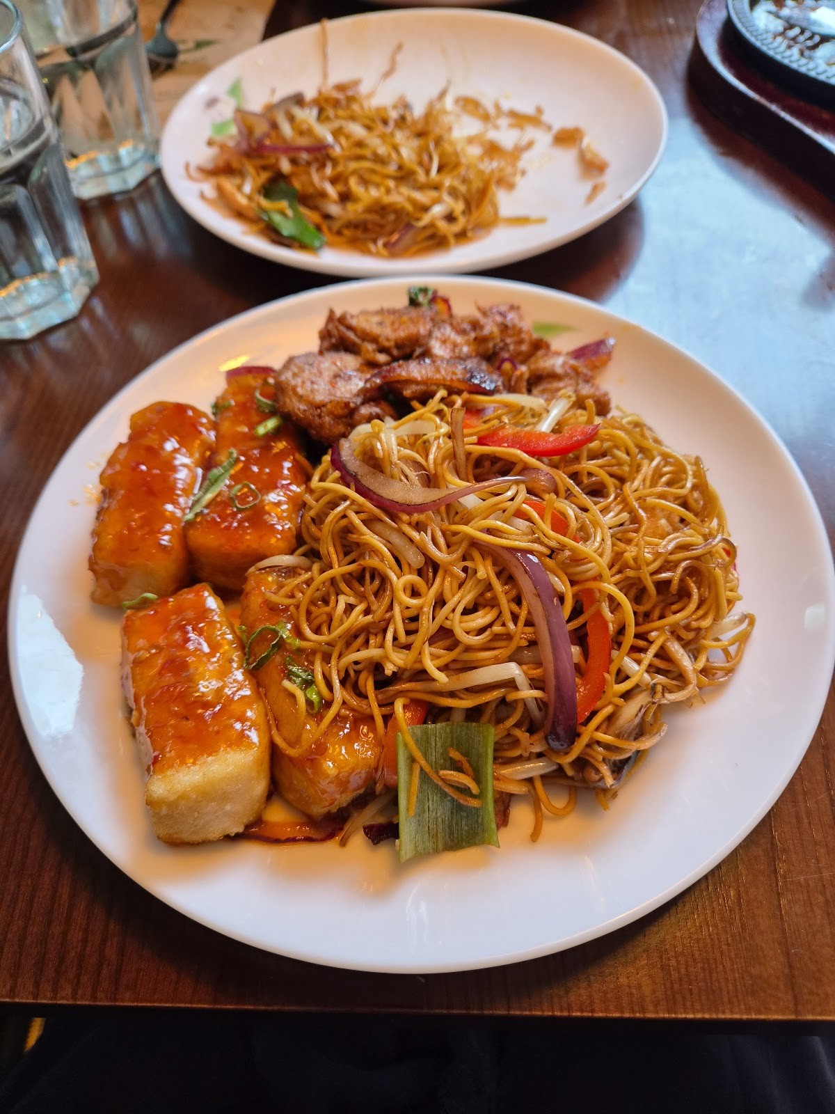 Tofu Vegan Brighton: food & drinks