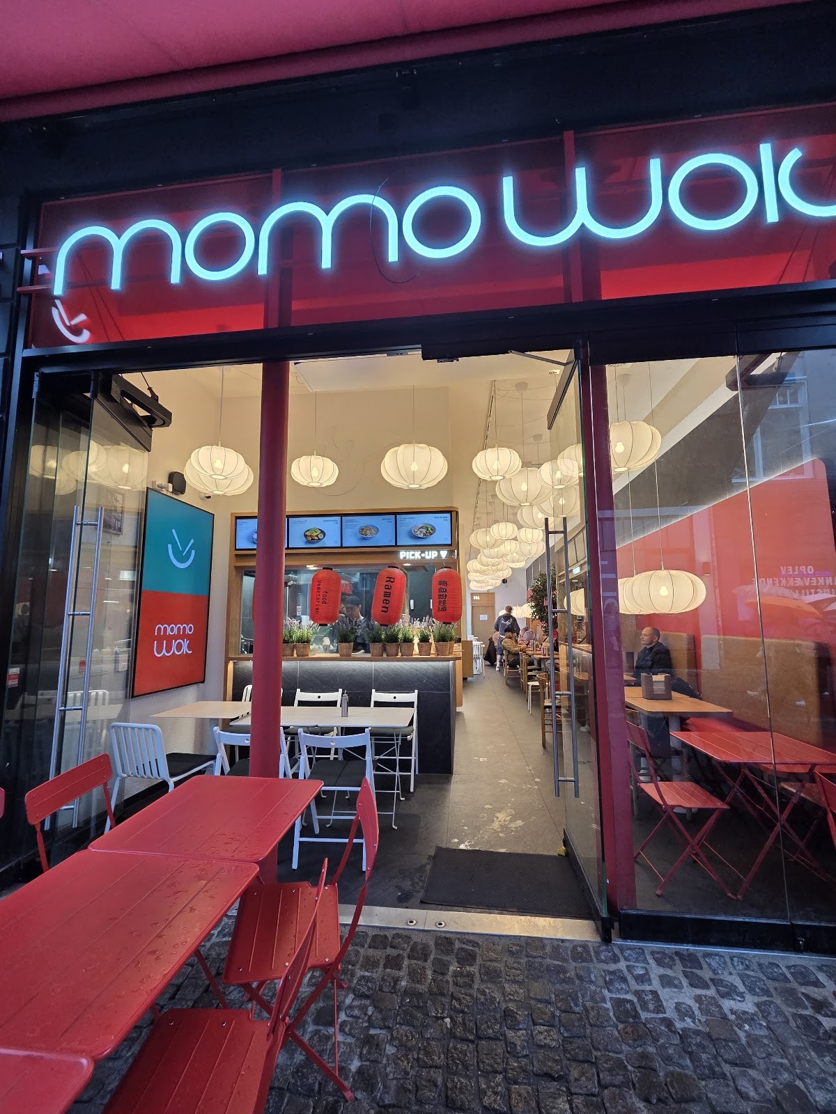 Momo Wok Box: the place