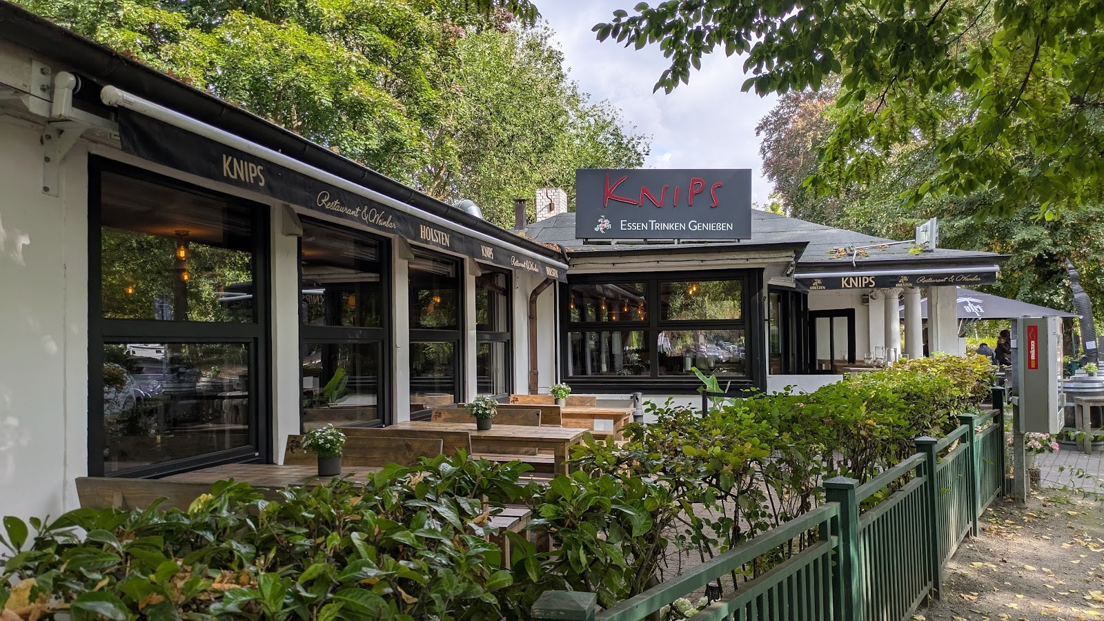 Knips Restaurant & Weinbar: the place