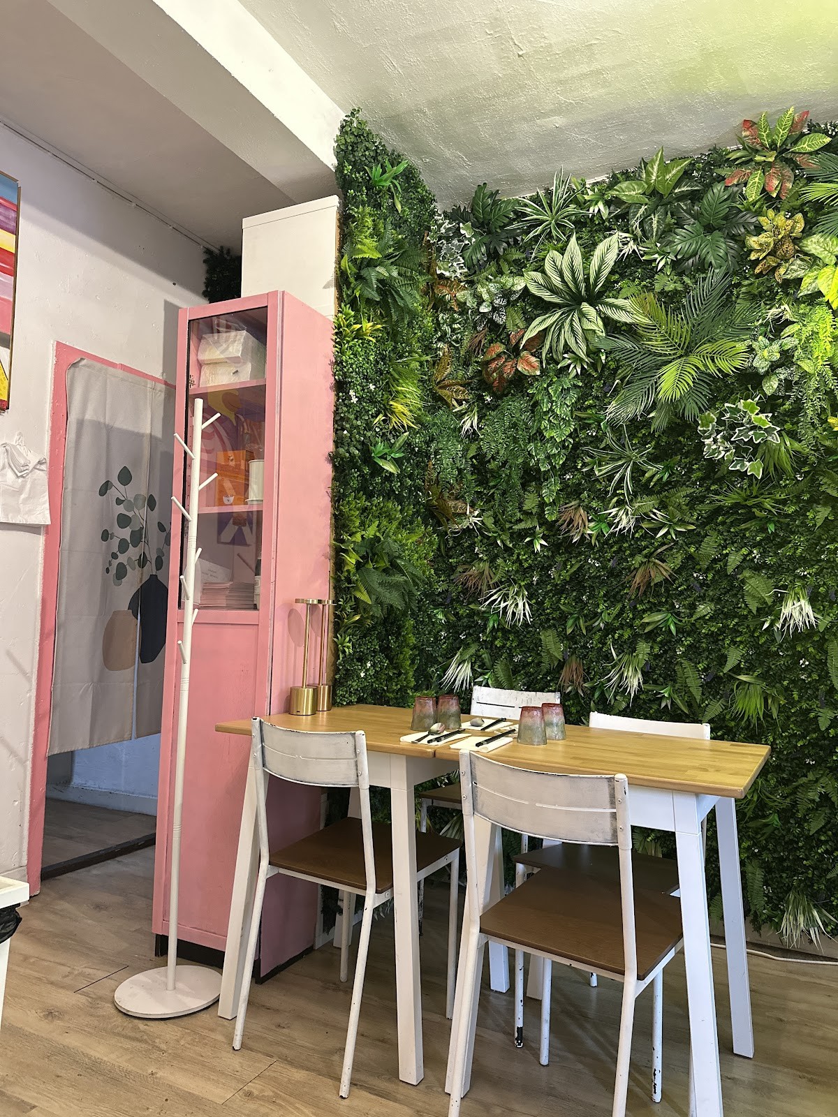 Dumpling Queen X Dai Jou Bu: the place