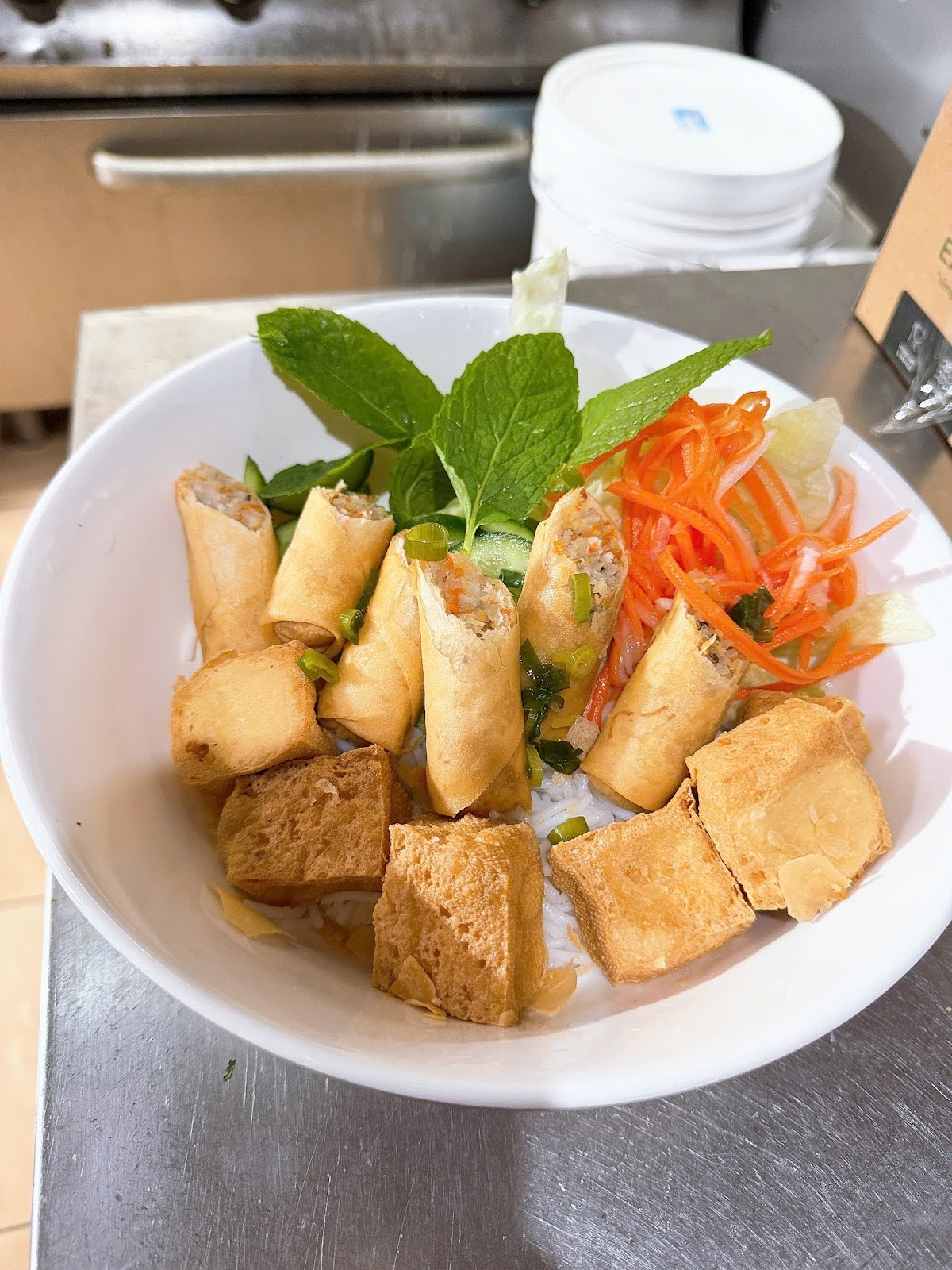 Pho 39 Campbelltown: food & drinks