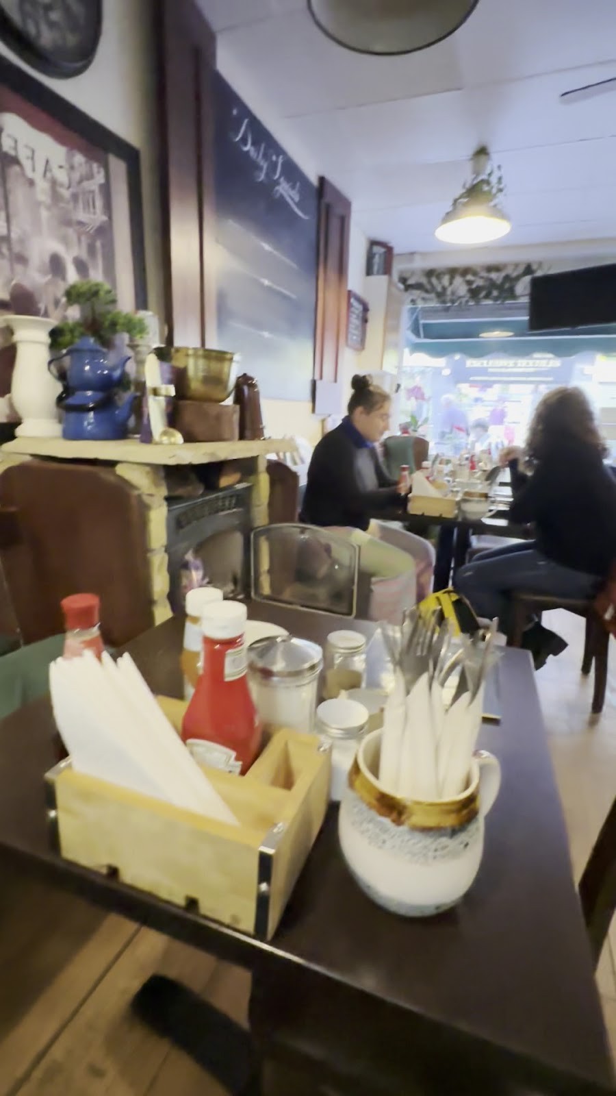 Nora Cafe: the place