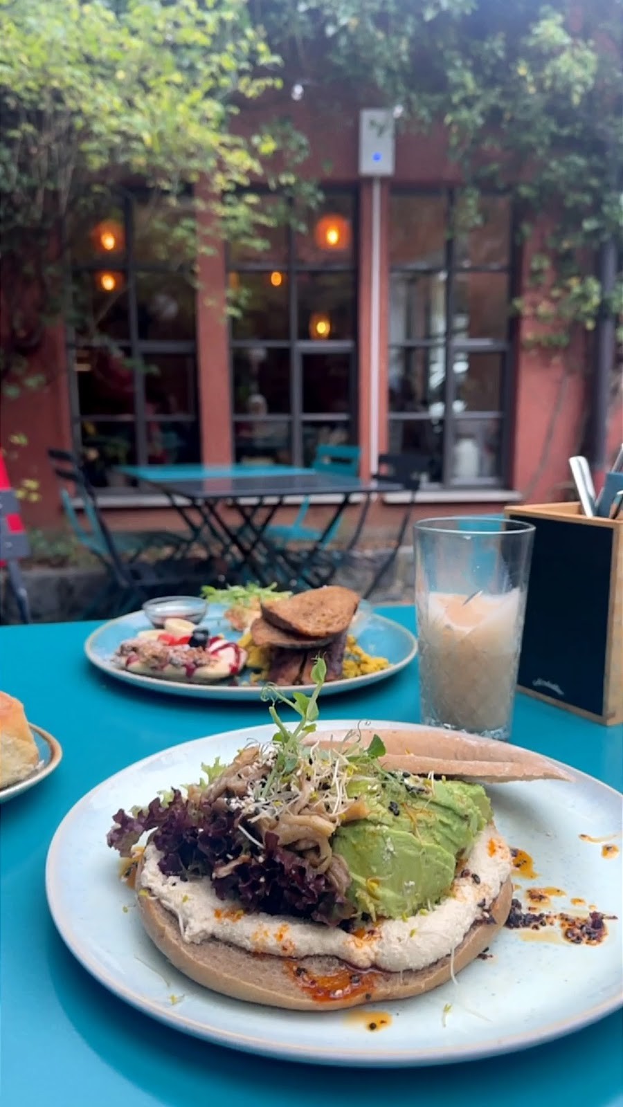 Emmi's Kitchen: food & drinks