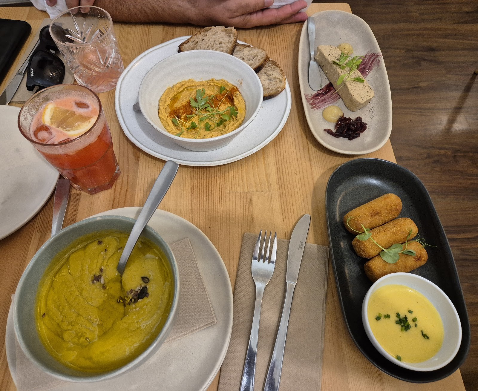 A Minha Avó: food & drinks