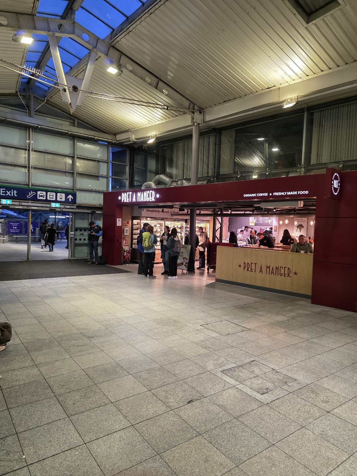 Pret A Manager - Connolly Station: the place