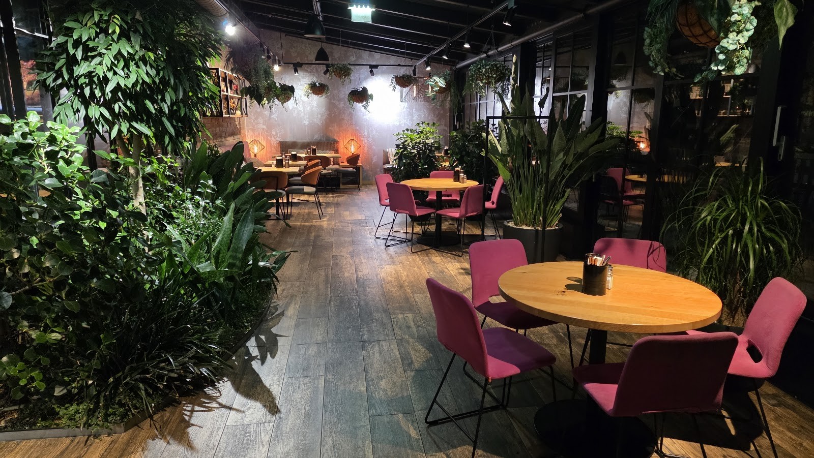 Le Burger Auhof Center: the place