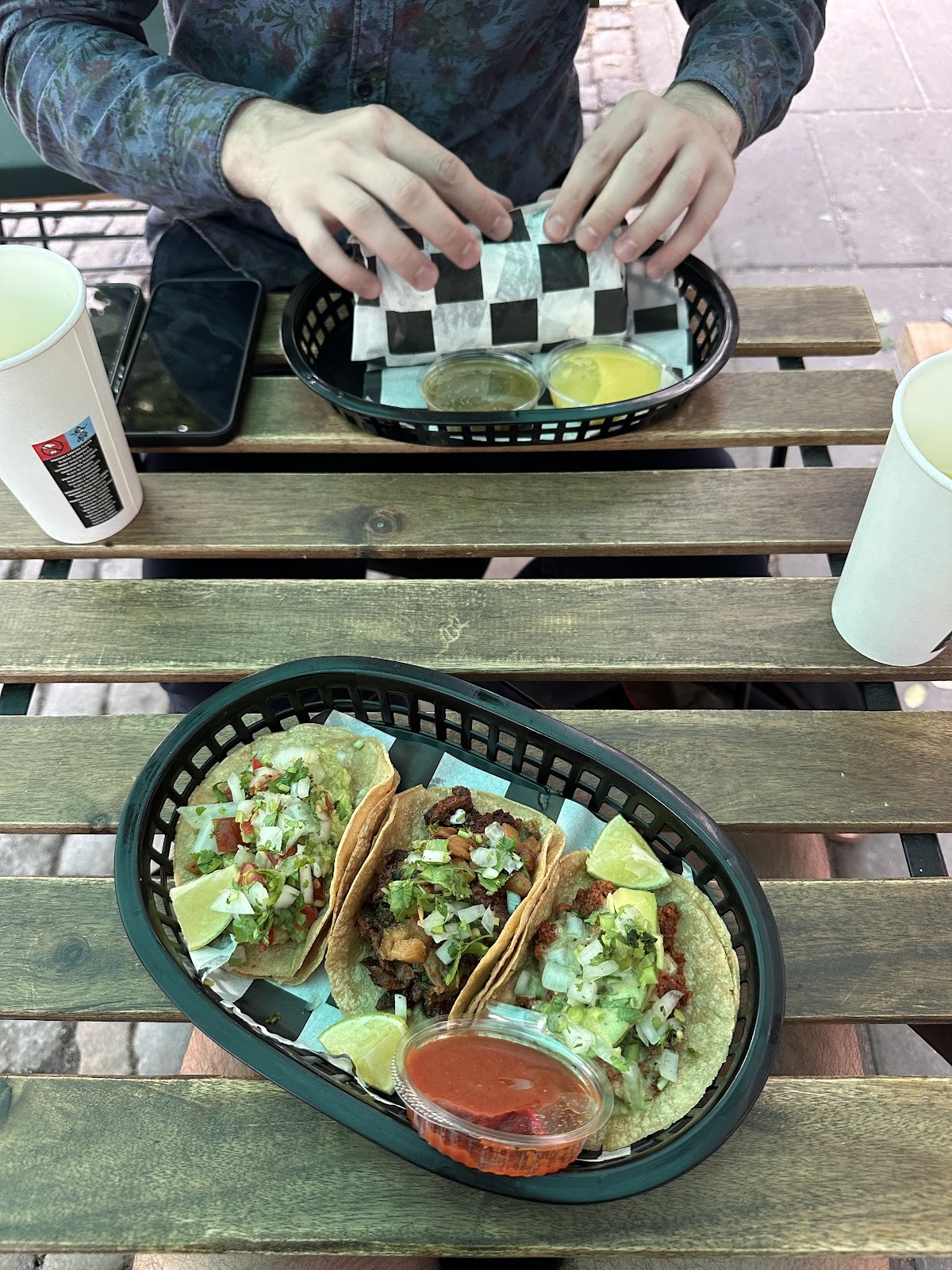 Momencik Vegan Restaurant: food & drinks