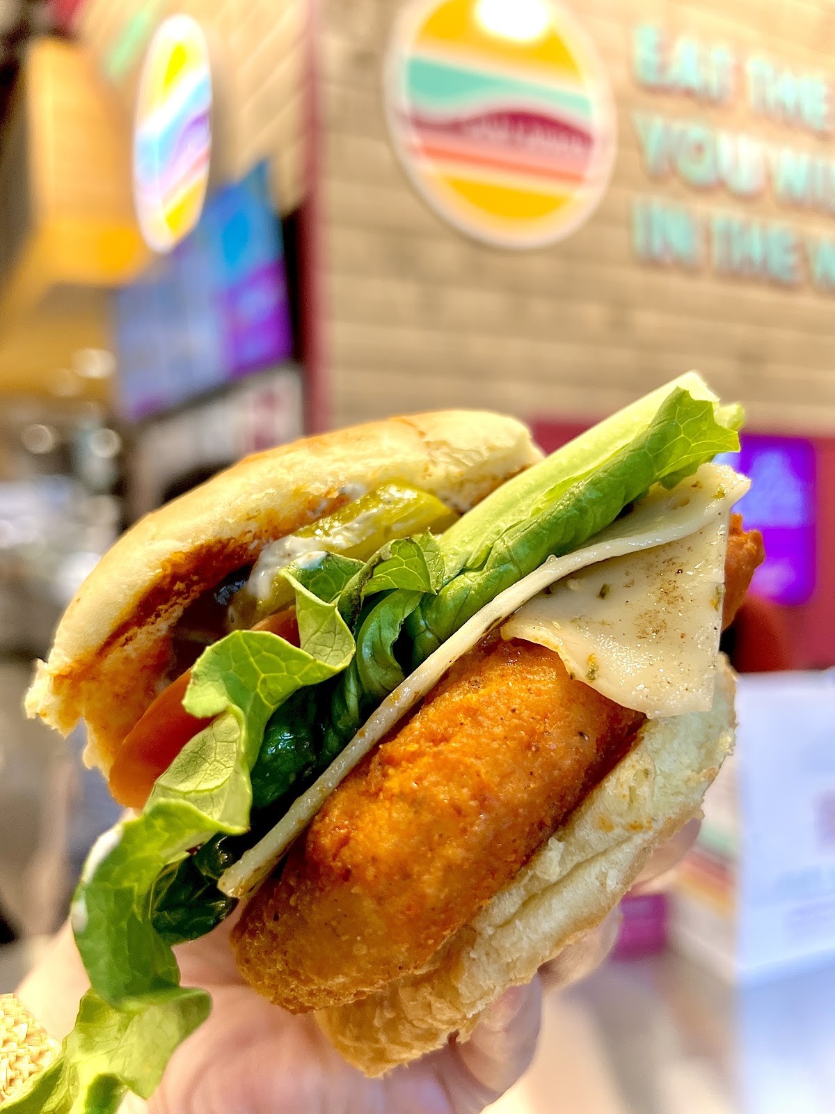 PLNT Burger: food & drinks