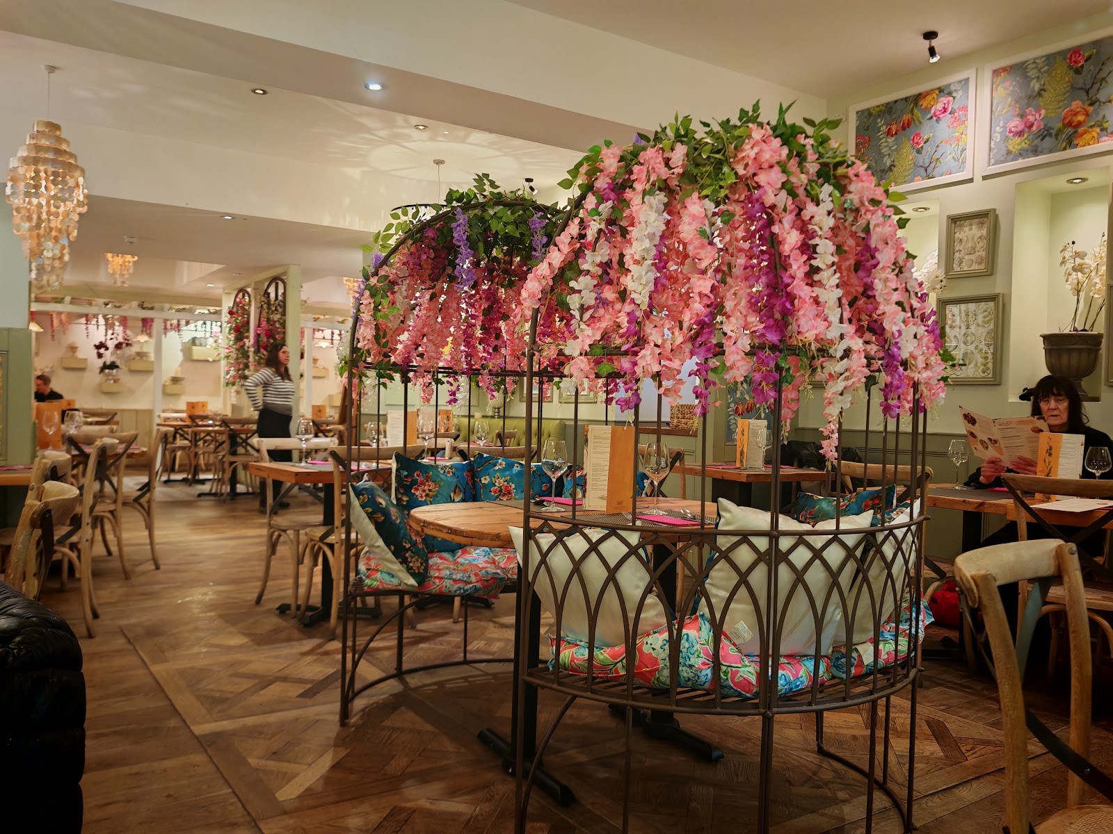 Giggling Squid - Kingston upon Thames: the place