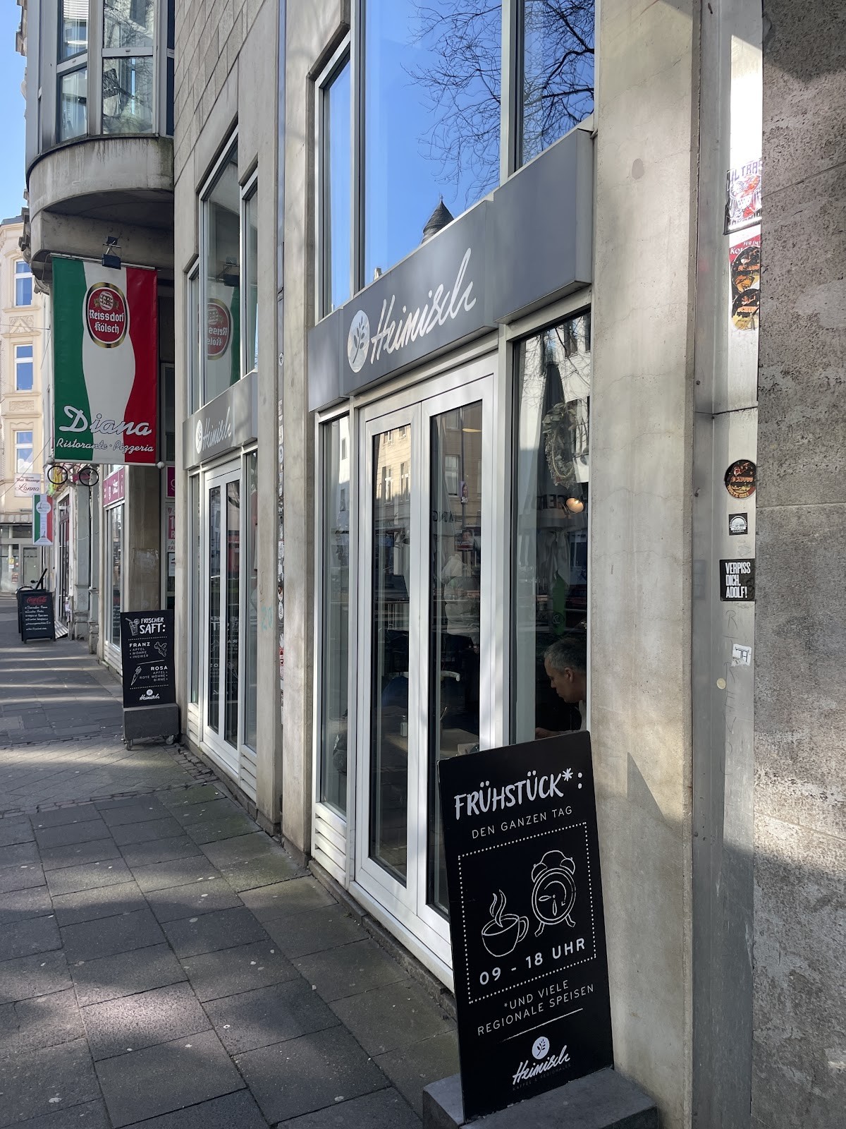 Café Heimisch: the place