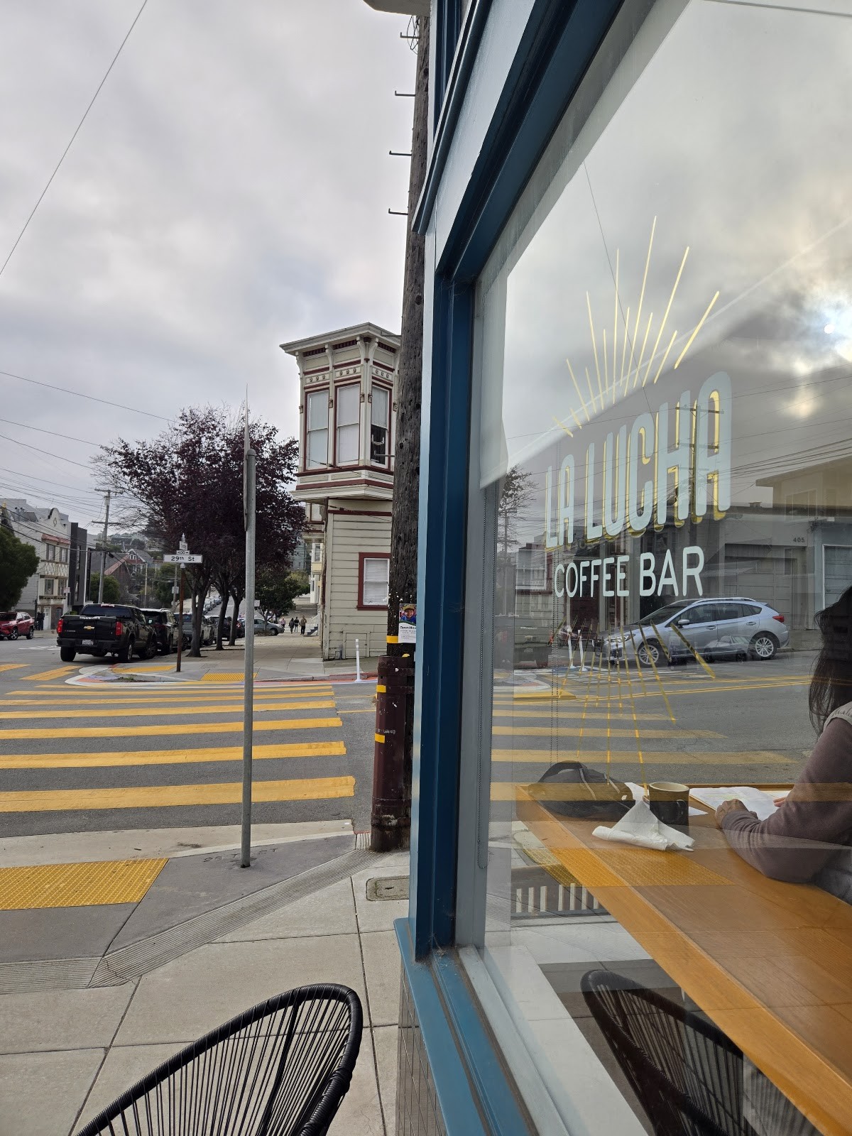 La Lucha Coffee Bar: the place