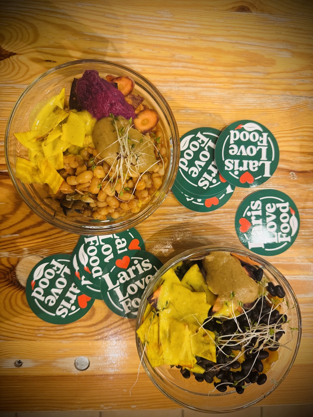 Laris Love Food: food & drinks
